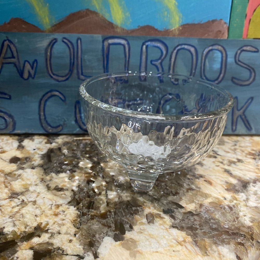 Small footed bowl